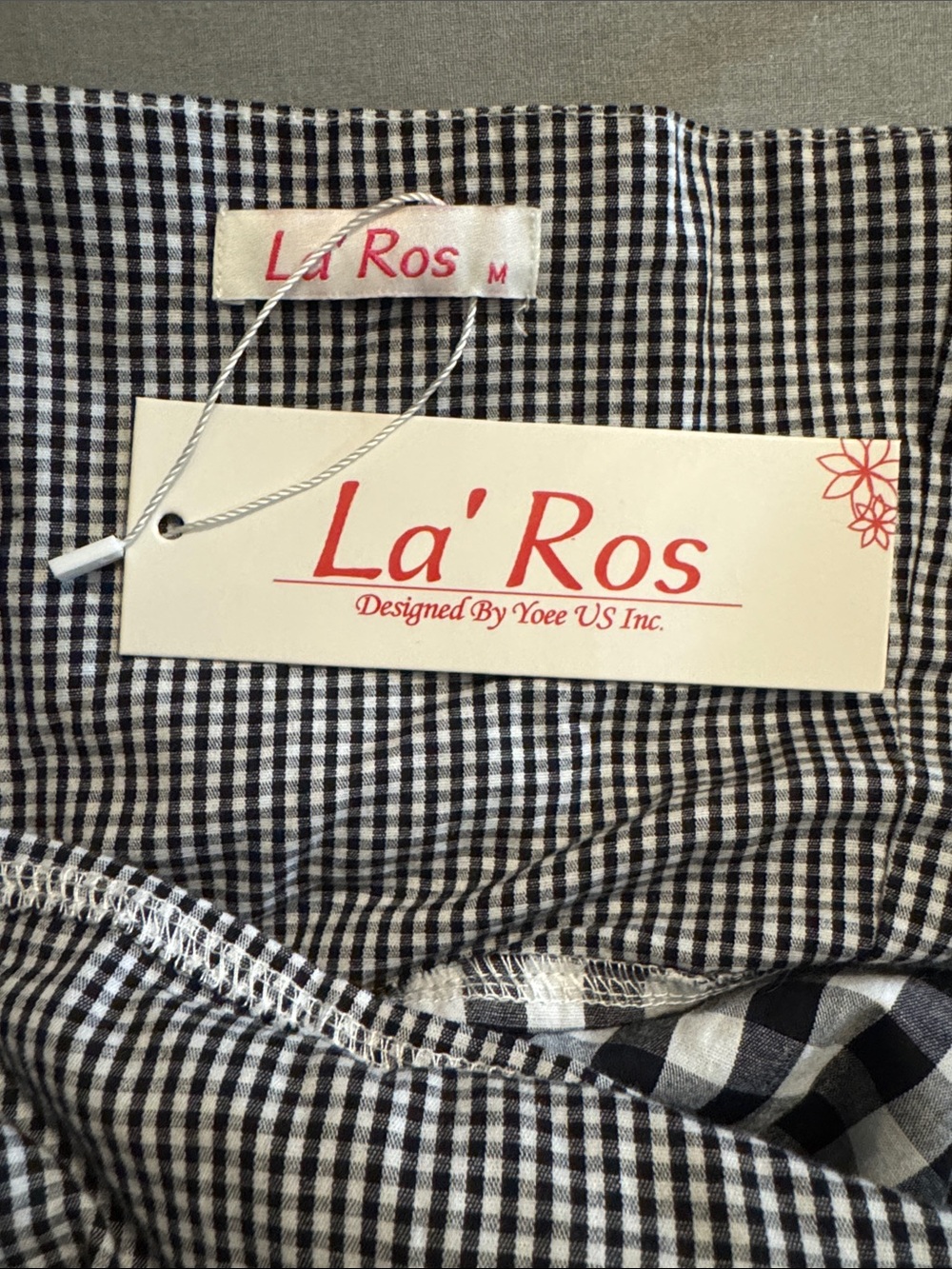 La’ Ros Black and White Gingham One-Shoulder Asymmetrical Draped Puff Sleeve Top - Picture 14 of 15